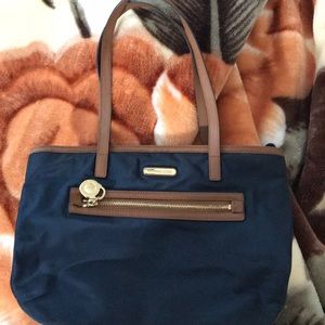 Small Michael Kors Tote !